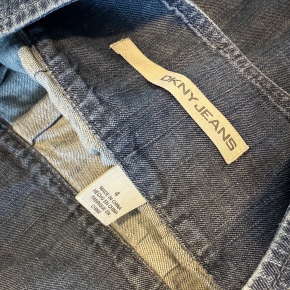 DKNY skirt - Picture 3 of 3